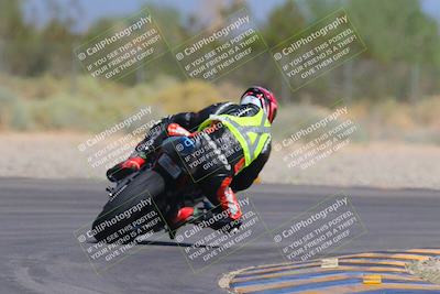 media/Sep-25-2023-Moto Forza (Mon) [[81ffa65e0a]]/B-C Group/Session 4 (Turn 2 Backside)/